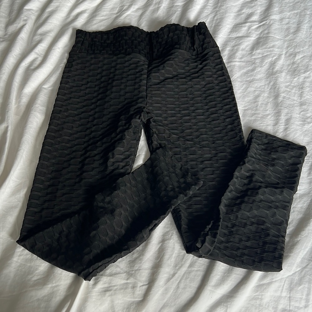 Textured leggings with rouched behind